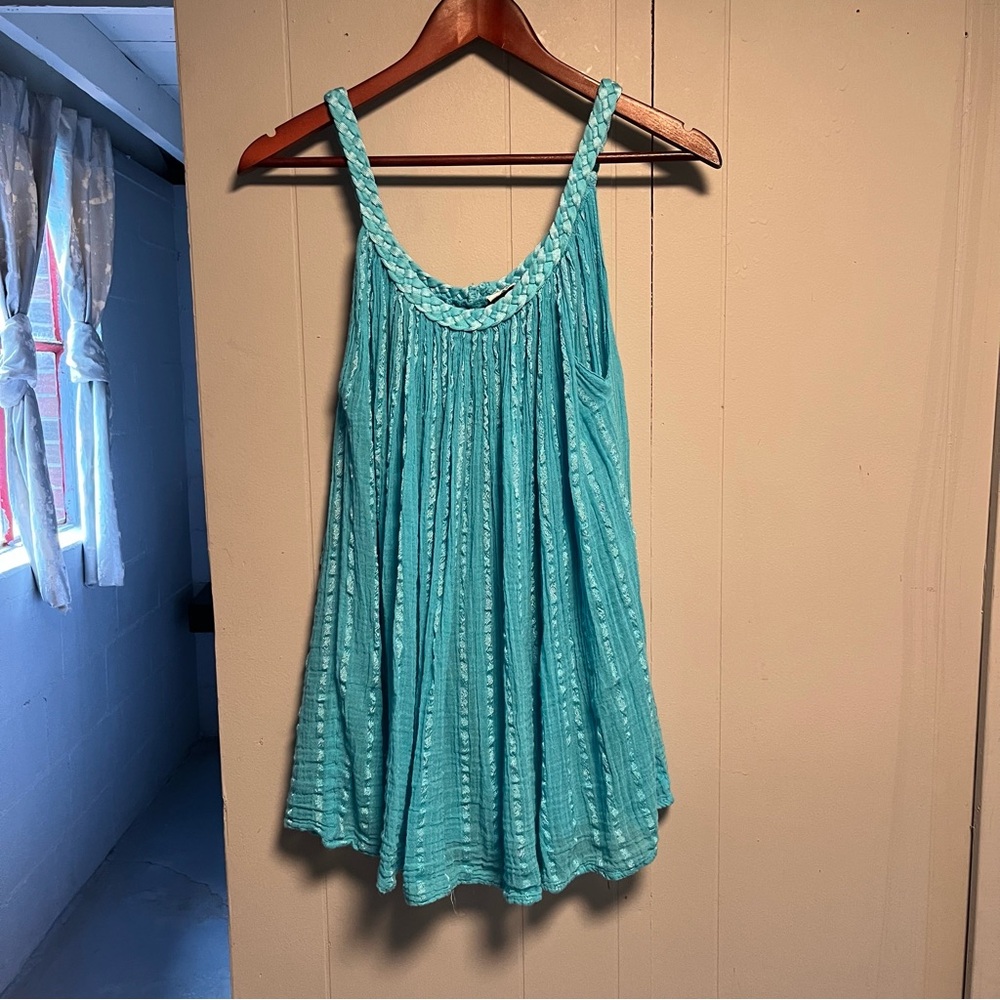 Elegant Turquoise Sleeveless Semi-Sheer Pleated Tank Top O/S